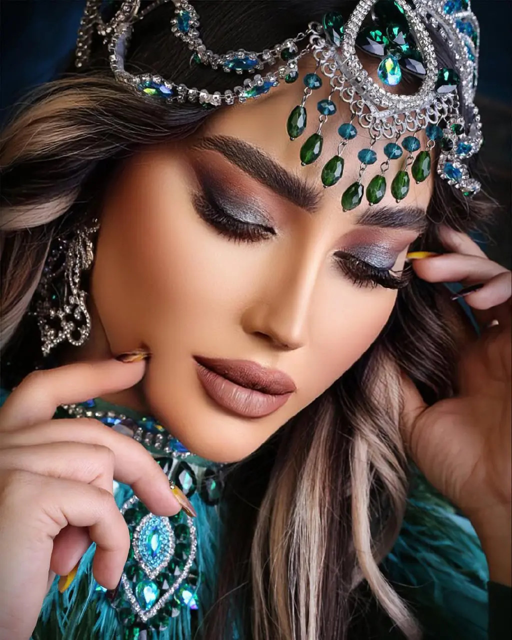 گریم و میکاپ تخصصی  6