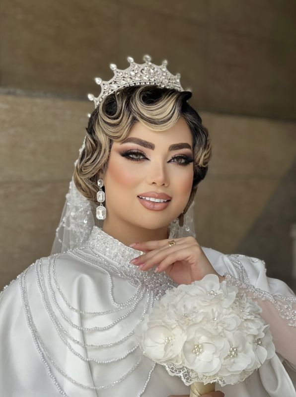 میکاپ تخصصی و گریم عروس 860